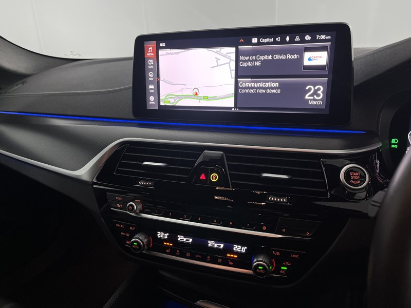 2024 (24) BMW 5 SERIES 520d MHT M Sport 5dr Step Auto 5213513