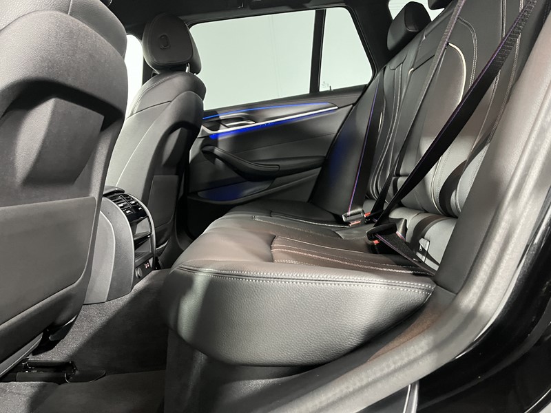 2024 (24) BMW 5 SERIES 520d MHT M Sport 5dr Step Auto 5213541