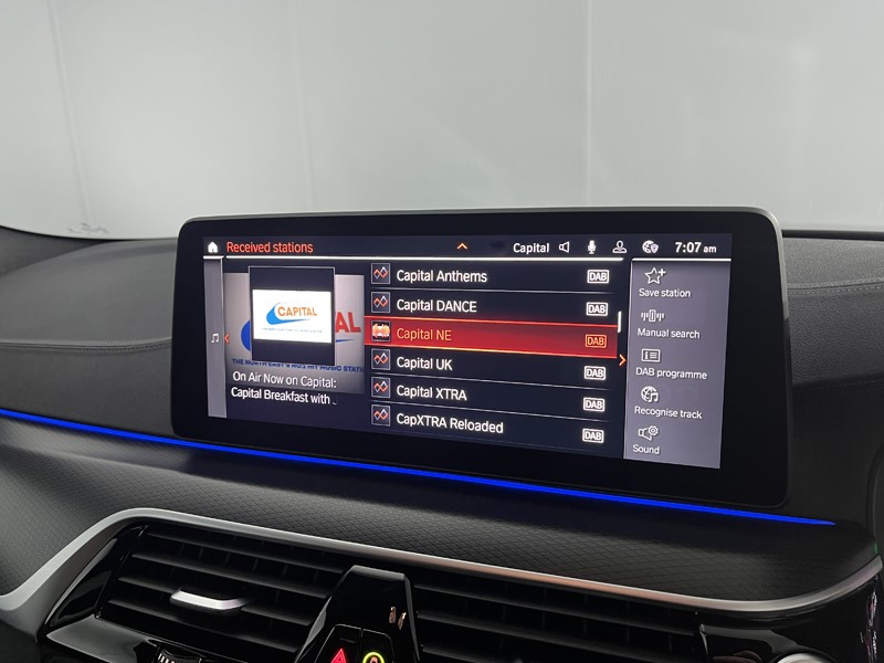 2024 (24) BMW 5 SERIES 520d MHT M Sport 5dr Step Auto 5213532