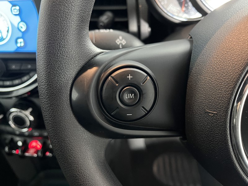 2019 (69) MINI HATCHBACK 1.5 Cooper Classic II 3dr Auto 5217185