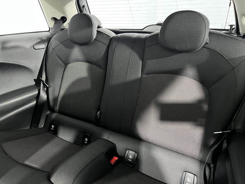 2019 (69) MINI HATCHBACK 1.5 Cooper Classic II 3dr Auto 5217176