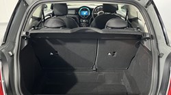 2019 (69) MINI HATCHBACK 1.5 Cooper Classic II 3dr Auto 5371020