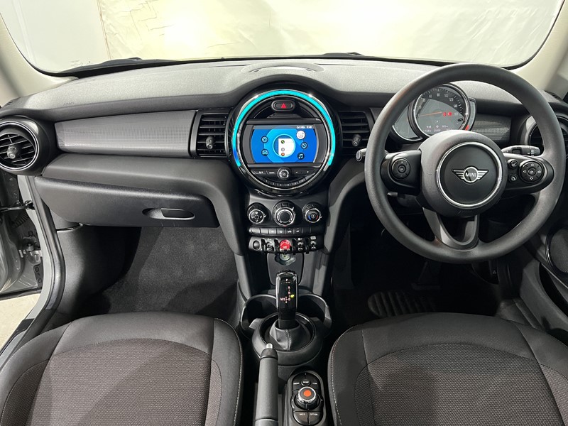 2019 (69) MINI HATCHBACK 1.5 Cooper Classic II 3dr Auto 5371011