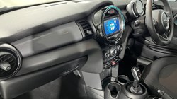2019 (69) MINI HATCHBACK 1.5 Cooper Classic II 3dr Auto 5371014