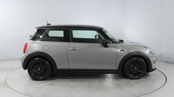 2019 (69) MINI HATCHBACK 1.5 Cooper Classic II 3dr Auto 5371010