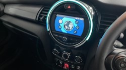 2019 (69) MINI HATCHBACK 1.5 Cooper Classic II 3dr Auto 5371015