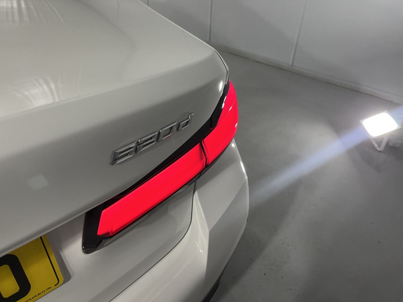 2022 (72) BMW 5 SERIES 520d MHT M Sport 4dr Step Auto 5222761