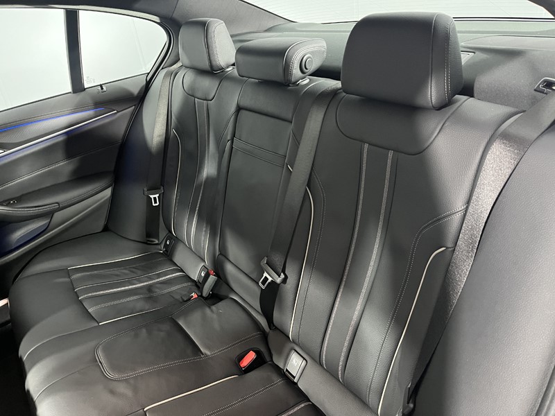 2022 (72) BMW 5 SERIES 520d MHT M Sport 4dr Step Auto 5222730