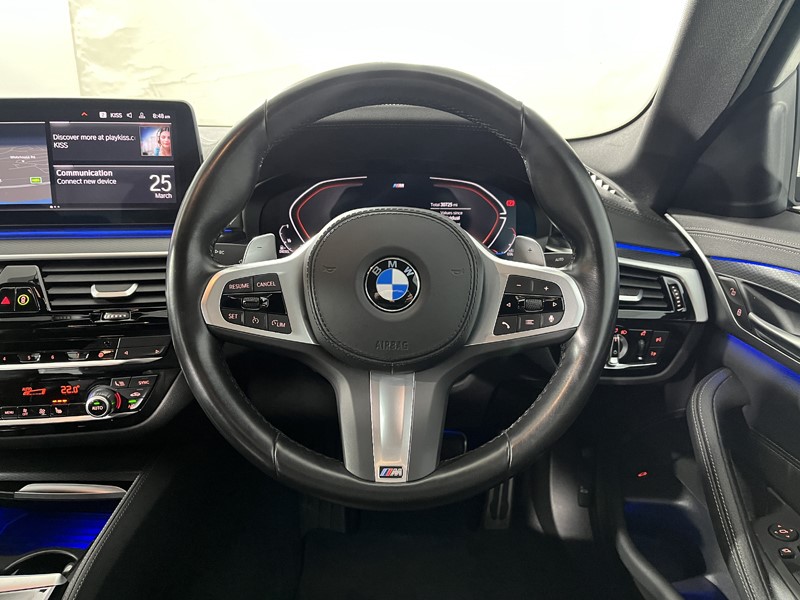 2022 (72) BMW 5 SERIES 520d MHT M Sport 4dr Step Auto 5222723