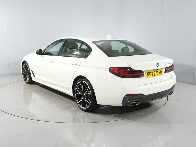 2022 (72) BMW 5 SERIES 520d MHT M Sport 4dr Step Auto 5222720