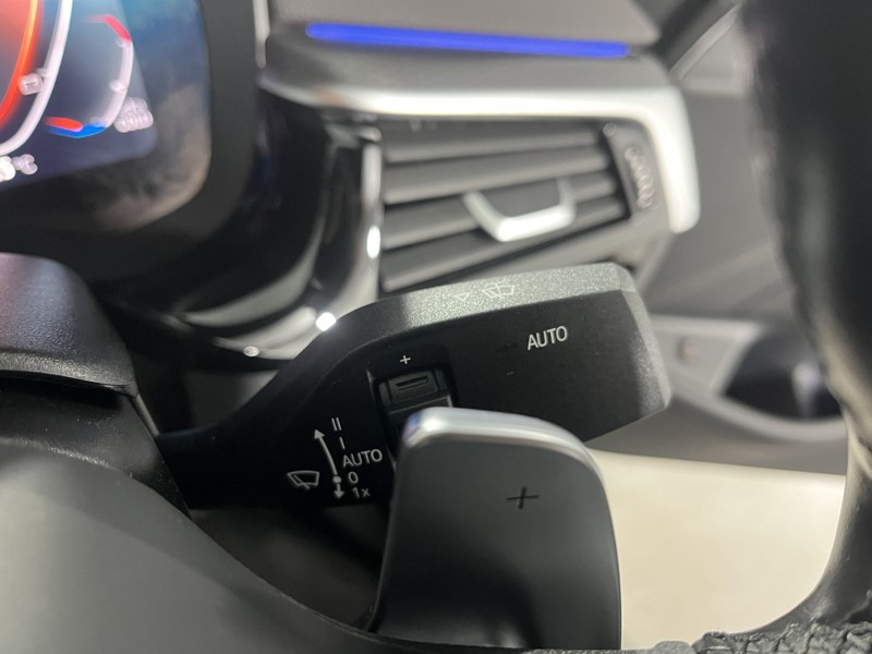 2022 (72) BMW 5 SERIES 520d MHT M Sport 4dr Step Auto 5222742