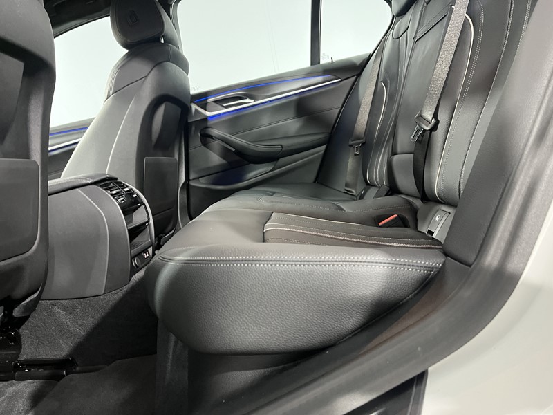 2022 (72) BMW 5 SERIES 520d MHT M Sport 4dr Step Auto 5222753