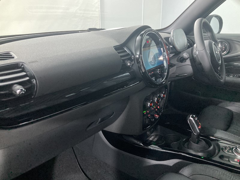 2024 (24) MINI CLUBMAN 1.5 Cooper Exclusive Premium 6dr Auto 5237777