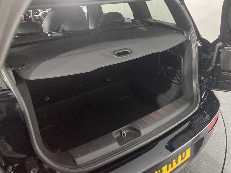 2024 (24) MINI CLUBMAN 1.5 Cooper Exclusive Premium 6dr Auto 5237811