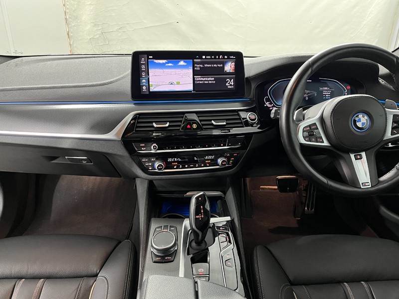 2021 (71) BMW 5 SERIES 545e xDrive M Sport 4dr Auto 5216414