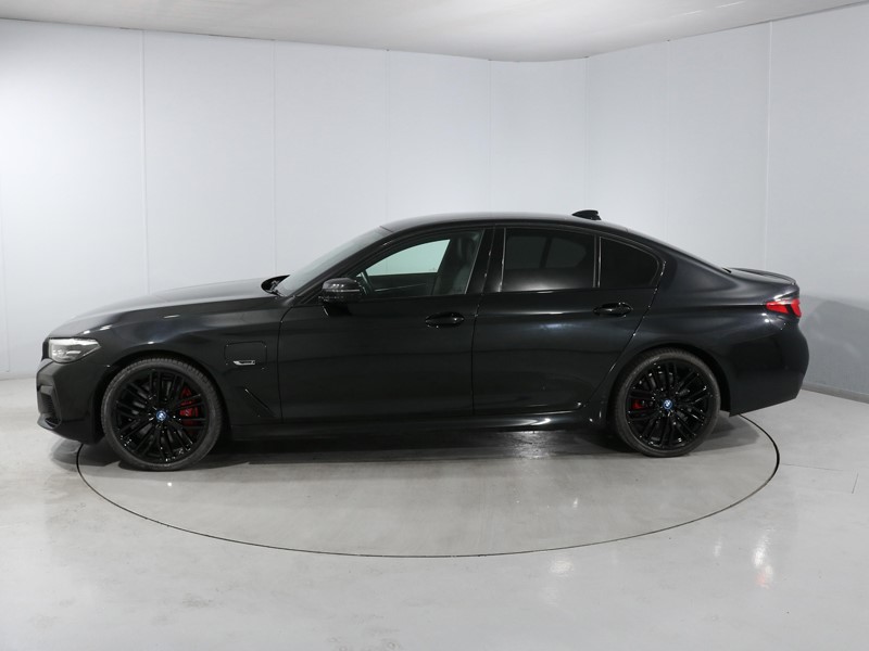 2021 (71) BMW 5 SERIES 545e xDrive M Sport 4dr Auto 5216461