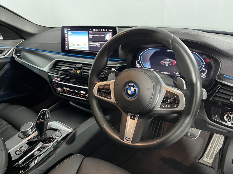 2021 (71) BMW 5 SERIES 545e xDrive M Sport 4dr Auto 5216416