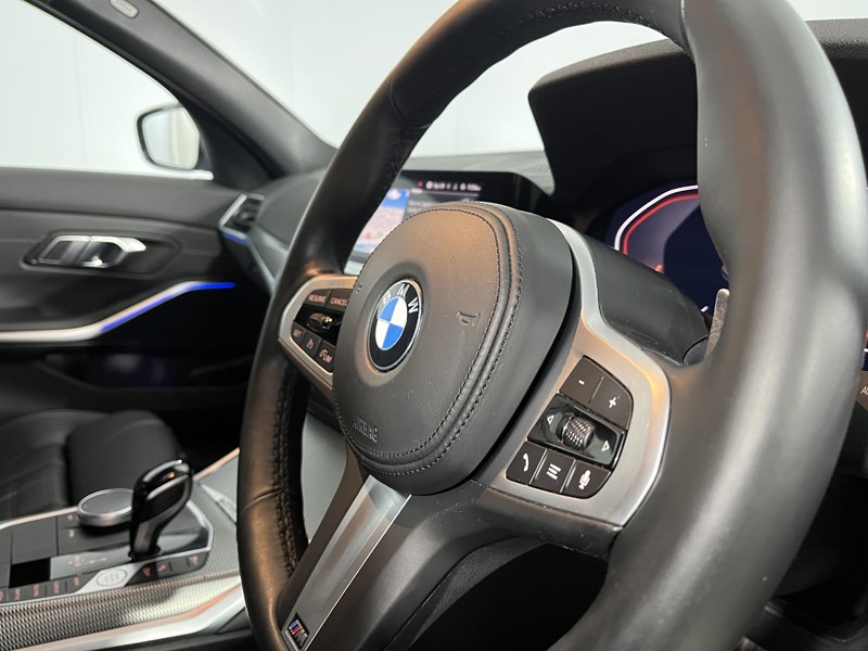 2022 (22) BMW 3 SERIES 320i M Sport 4dr Step Auto 5250305