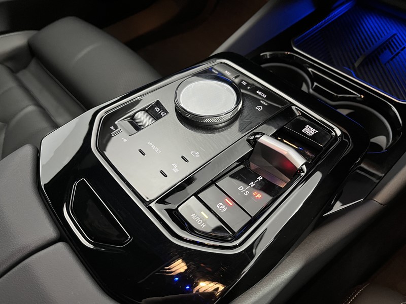 2024 (24) BMW 5 SERIES 530e M Sport Pro 4dr Auto 5232985