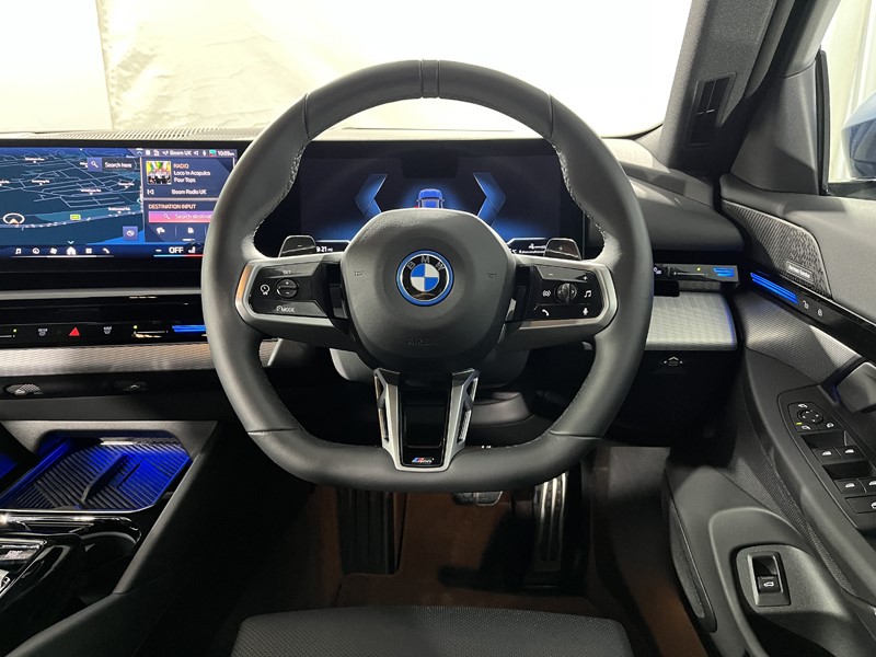 2024 (24) BMW 5 SERIES 530e M Sport Pro 4dr Auto 5232980