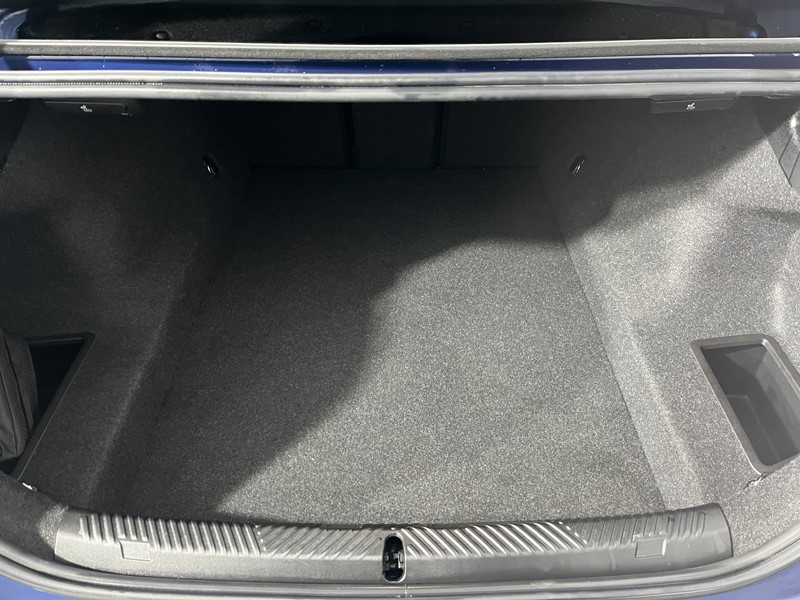 2024 (24) BMW 5 SERIES 530e M Sport Pro 4dr Auto 5232988