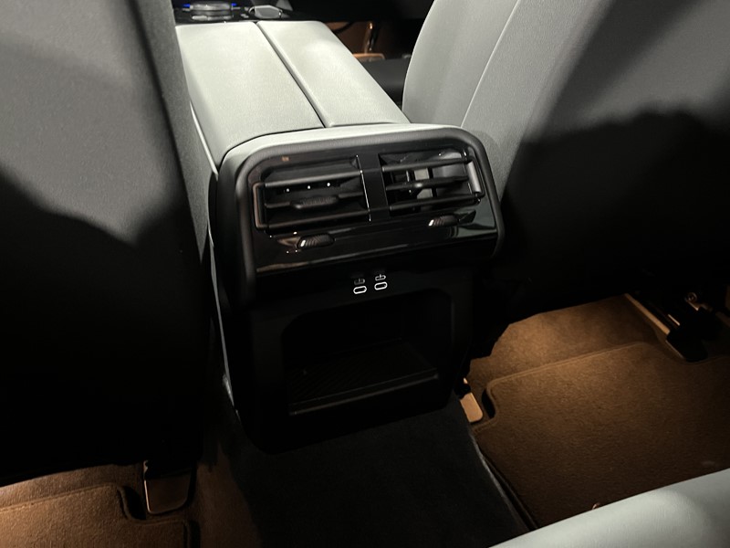 2024 (24) BMW 5 SERIES 530e M Sport Pro 4dr Auto 5233014