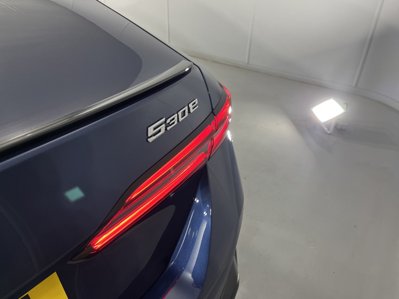 2024 (24) BMW 5 SERIES 530e M Sport Pro 4dr Auto 5233020