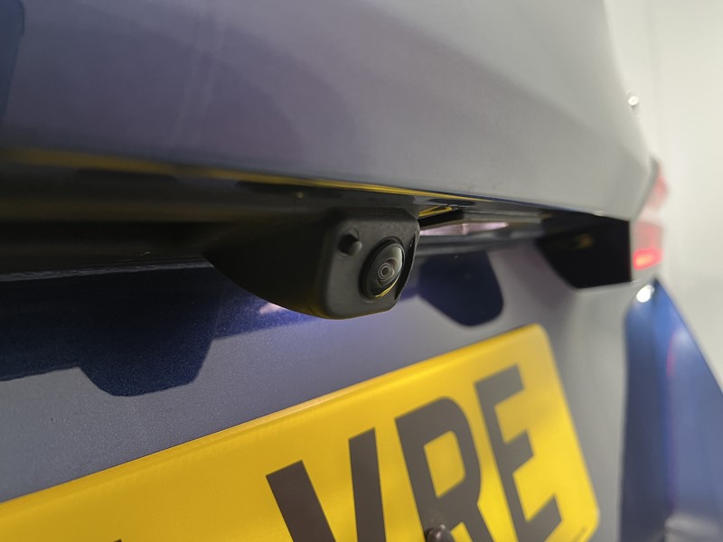 2024 (24) BMW 5 SERIES 530e M Sport Pro 4dr Auto 5233021