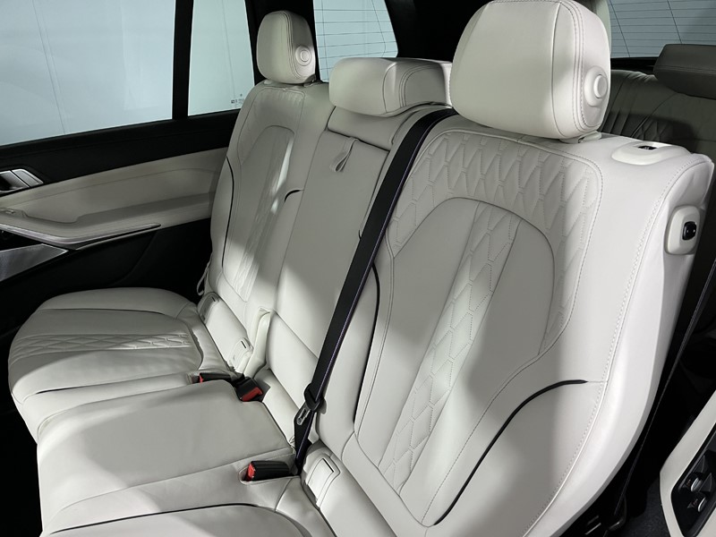 2024 (24) BMW X7 xDrive40d MHT M Sport 5dr Step Auto 5263131