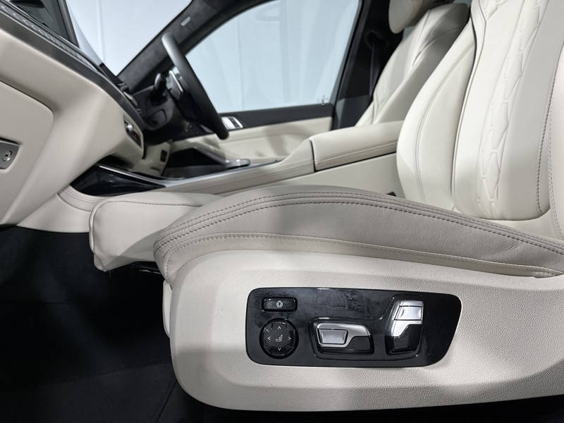 2024 (24) BMW X7 xDrive40d MHT M Sport 5dr Step Auto 5263158