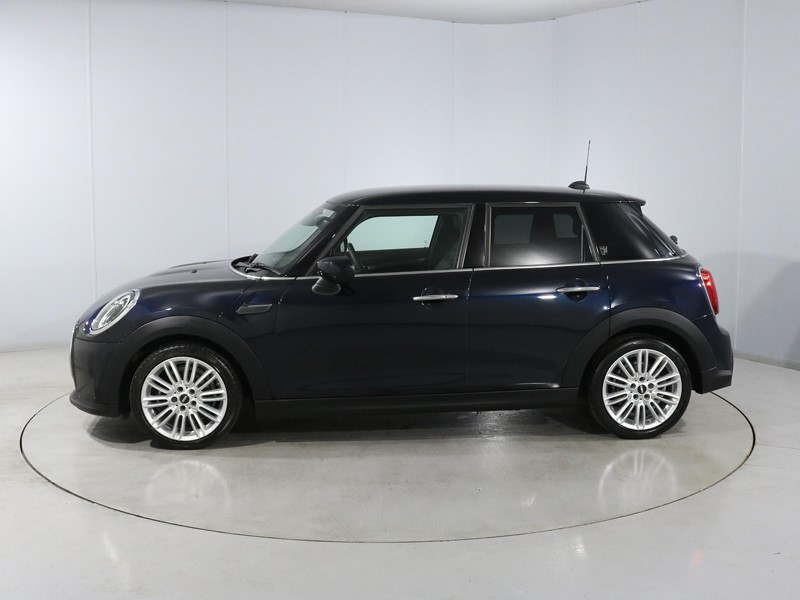 2023 (23) MINI HATCHBACK 1.5 Cooper Exclusive Premium 5dr Auto 5270068