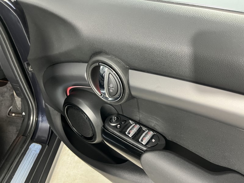 2023 (23) MINI HATCHBACK 1.5 Cooper Exclusive Premium 5dr Auto 5270045