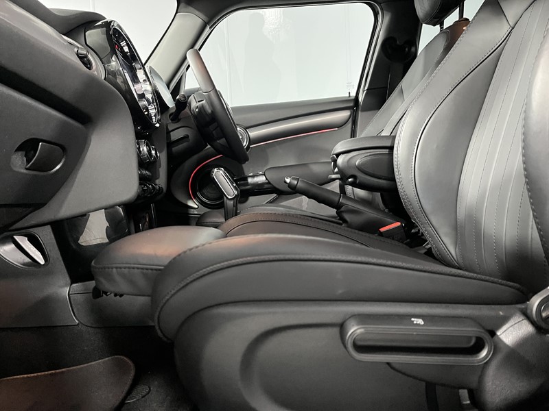 2023 (23) MINI HATCHBACK 1.5 Cooper Exclusive Premium 5dr Auto 5270059