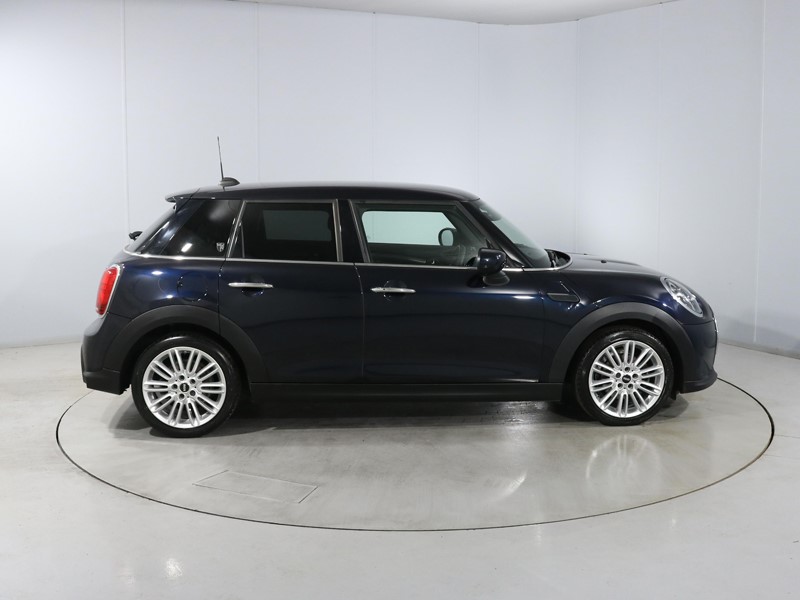 2023 (23) MINI HATCHBACK 1.5 Cooper Exclusive Premium 5dr Auto 5270029