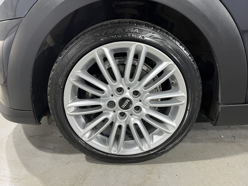 2023 (23) MINI HATCHBACK 1.5 Cooper Exclusive Premium 5dr Auto 5270040