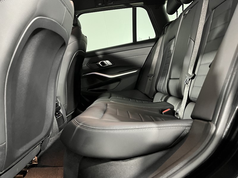 2021 (21) BMW 3 SERIES 320i M Sport 5dr Step Auto 5245293