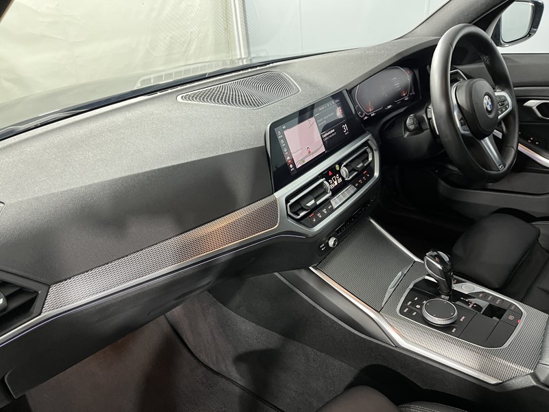 2021 (21) BMW 3 SERIES 320i M Sport 5dr Step Auto 5245264