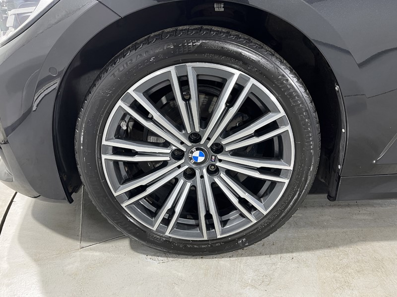 2021 (21) BMW 3 SERIES 320i M Sport 5dr Step Auto 5245271