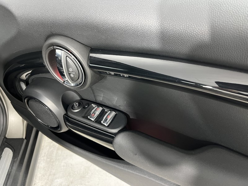 2017 (67) MINI CONVERTIBLE 2.0 Cooper S 2dr 5308461