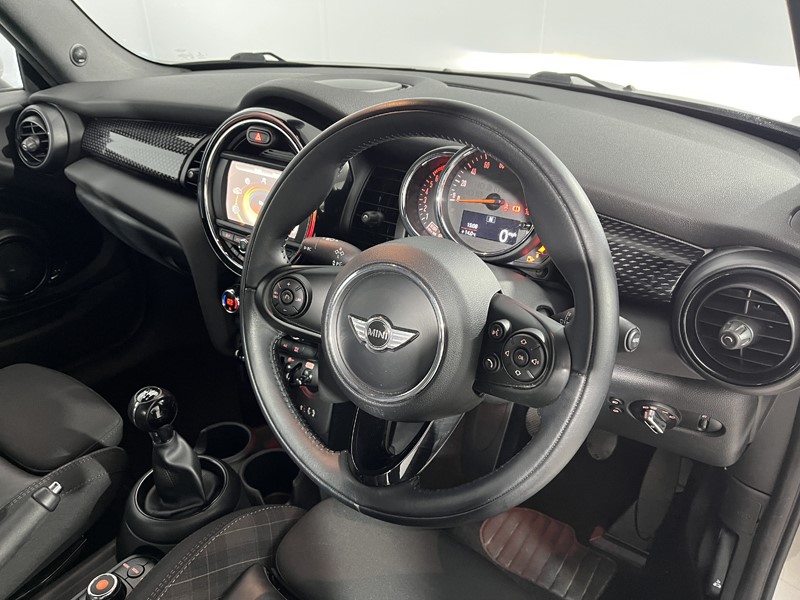 2017 (67) MINI CONVERTIBLE 2.0 Cooper S 2dr 5308448