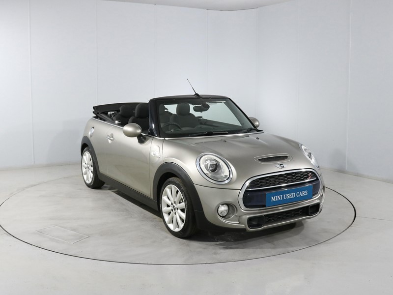 2017 (67) MINI CONVERTIBLE 2.0 Cooper S 2dr