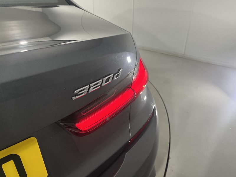 2019 (69) BMW 3 SERIES 320d M Sport 4dr Step Auto 5303348