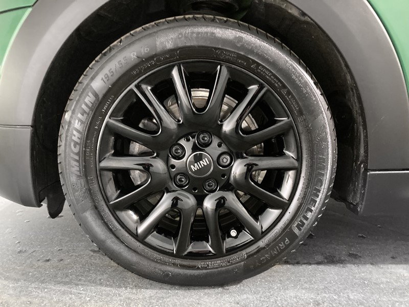 2019 (69) MINI HATCHBACK 1.5 Cooper Classic II 3dr 5245657