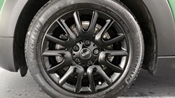 2019 (69) MINI HATCHBACK 1.5 Cooper Classic II 3dr 5245657