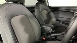 2019 (69) MINI HATCHBACK 1.5 Cooper Classic II 3dr 5245654