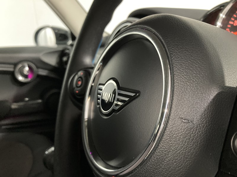 2019 (69) MINI HATCHBACK 1.5 Cooper Classic II 3dr 5245663