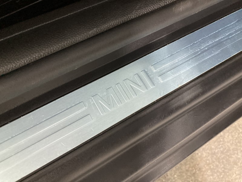 2019 (69) MINI HATCHBACK 1.5 Cooper Classic II 3dr 5245661