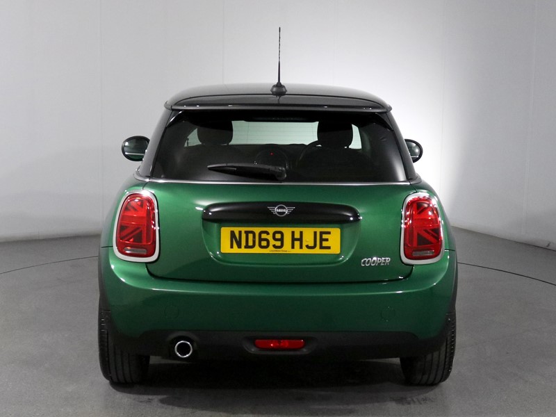 2019 (69) MINI HATCHBACK 1.5 Cooper Classic II 3dr 5245658