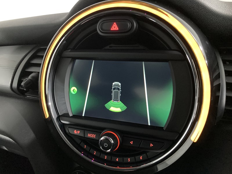 2019 (69) MINI HATCHBACK 1.5 Cooper Classic II 3dr 5245660