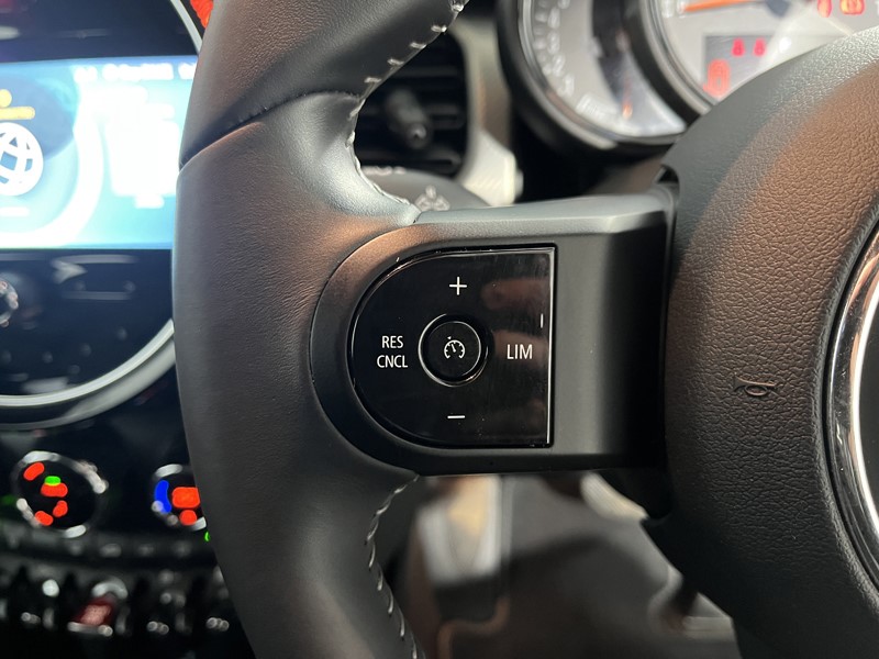 2022 (22) MINI HATCHBACK 1.5 Cooper Exclusive 3dr Auto 5233223